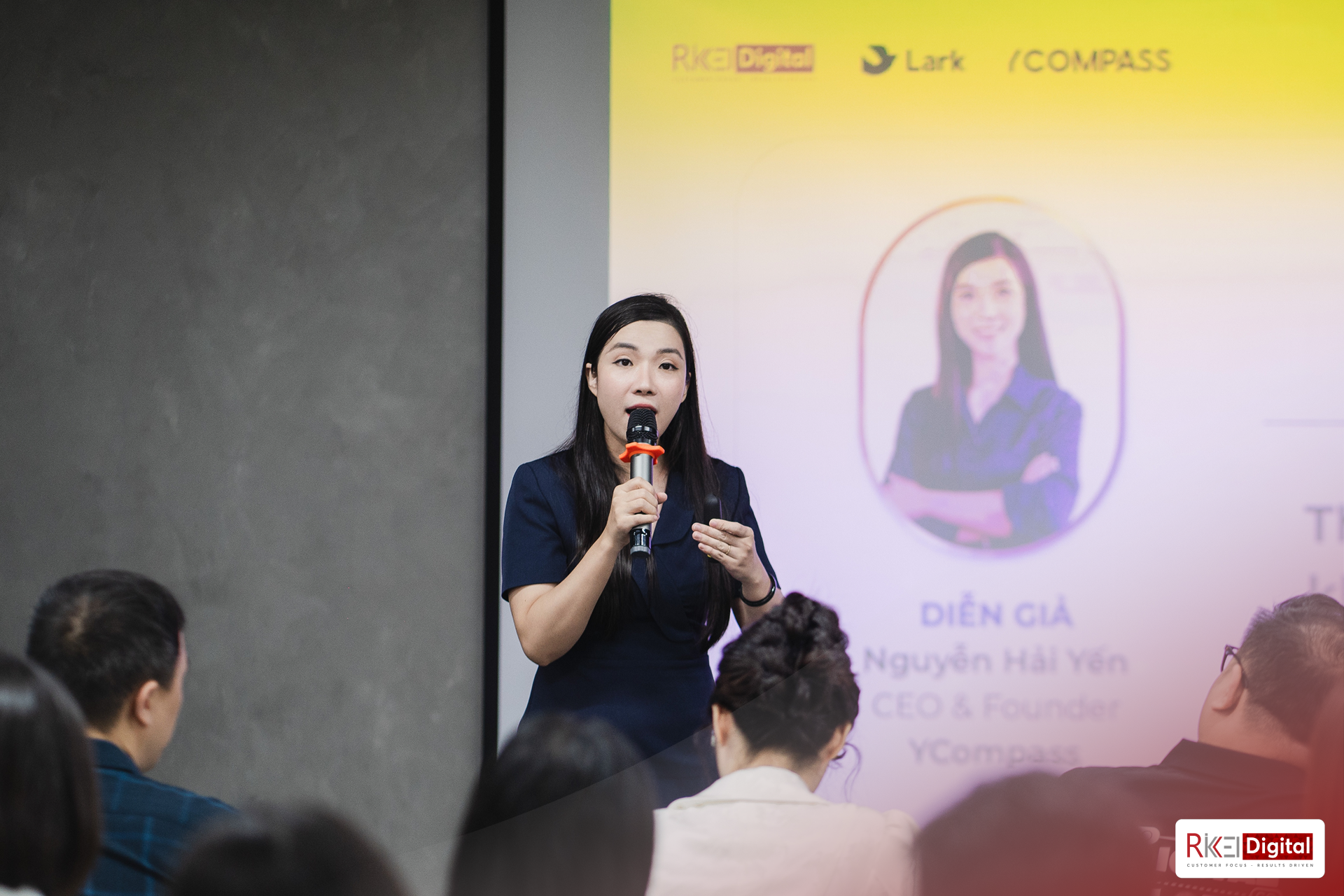 Keynote 01: YCompass chia sẻ về m&ocirc; h&igrave;nh triển khai chiến lược cho tổ chức hiệu suất cao